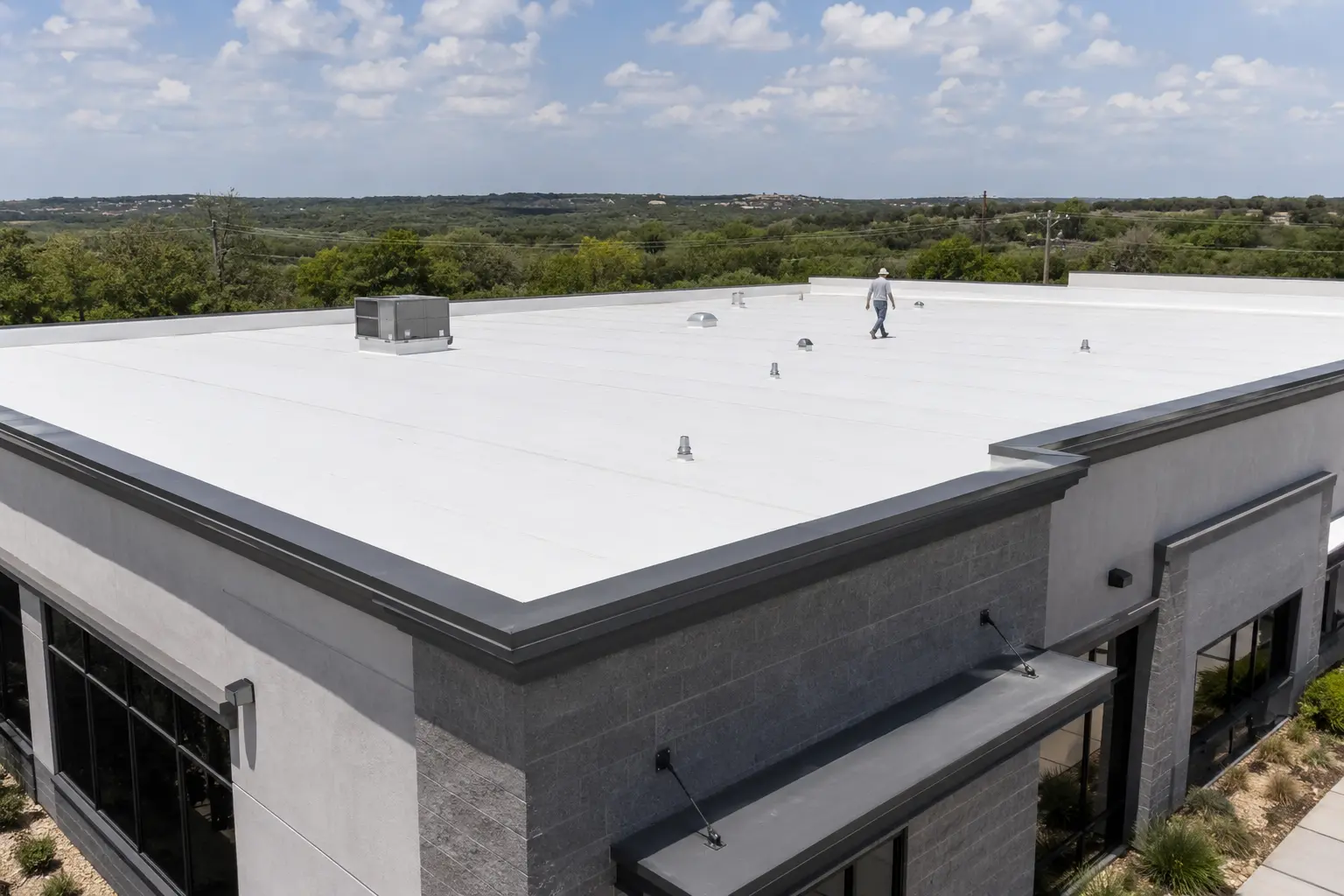 Low-slope commercial roofing system in South Central Texas